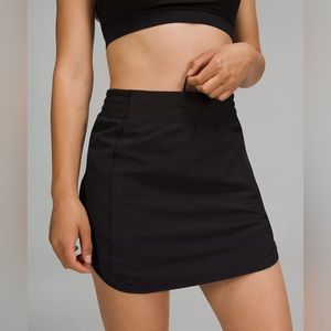 NWT Lululemon Hotty Hot High-rise Skirt Long Women’s 4 Black